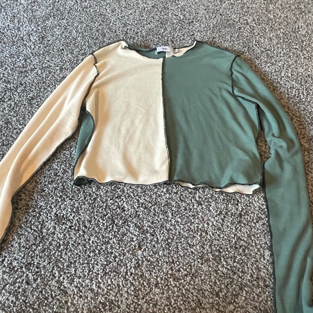Green and cream cropped long sleeve